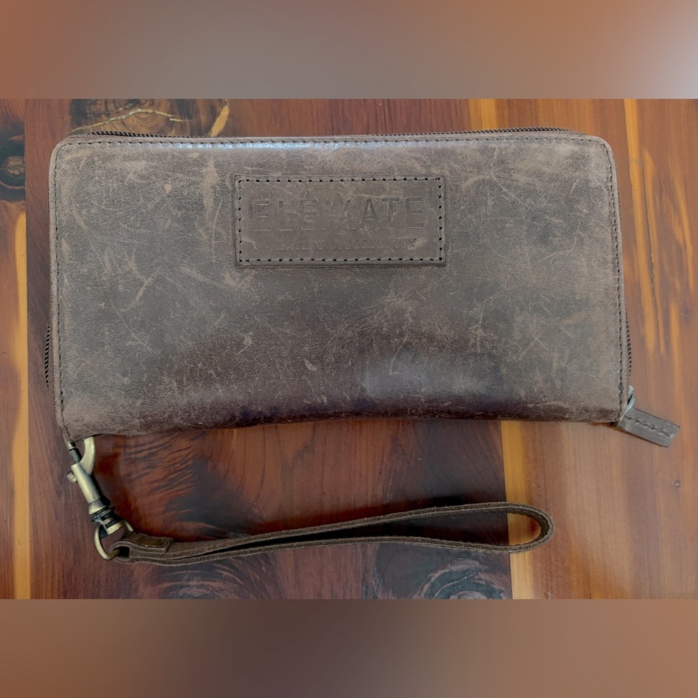Elevate People Leather Zipper Wallet - Classic Chestnut